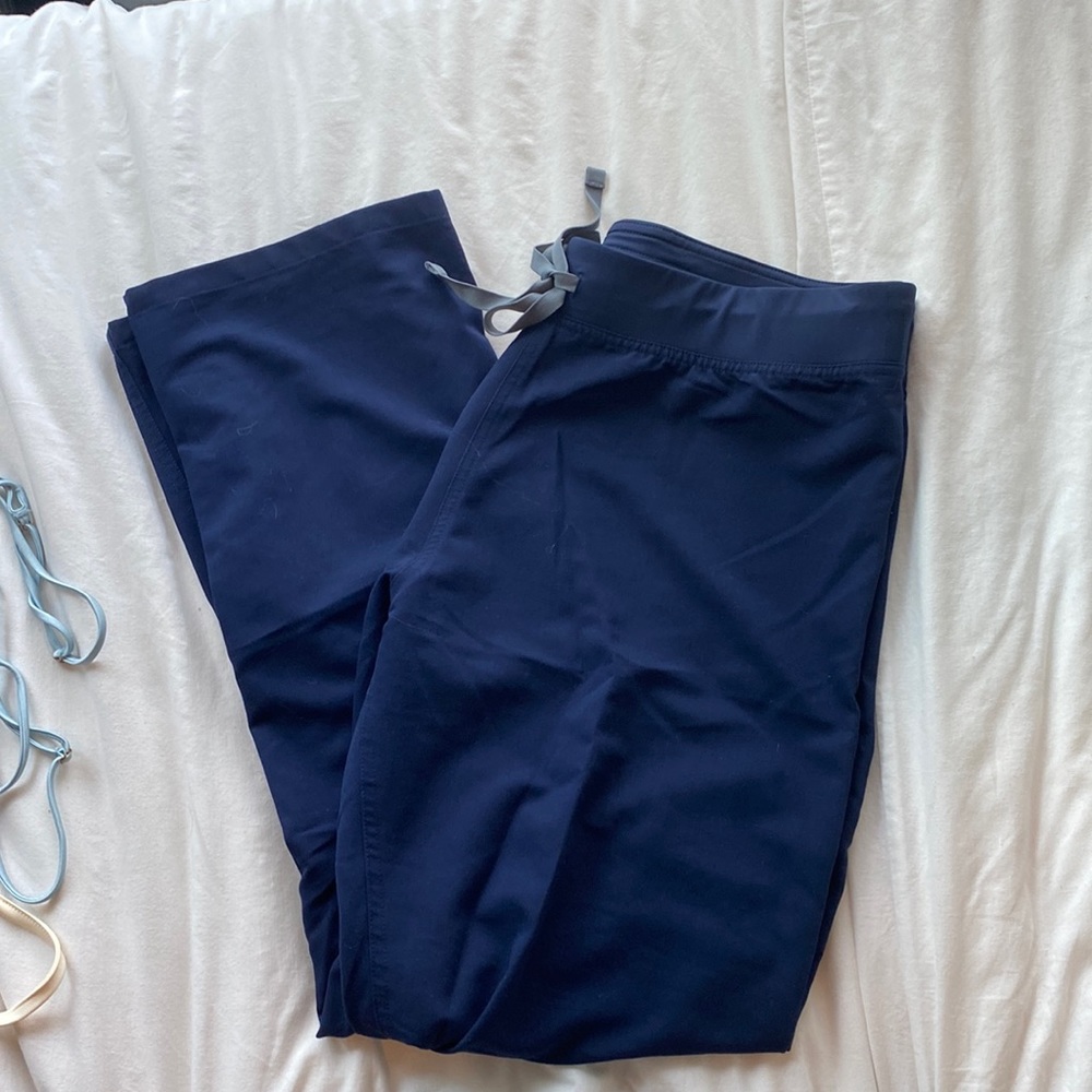FIGS Livingston Navy scrub pants